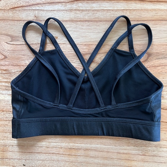 Nike sports bra - Picture 3 of 5